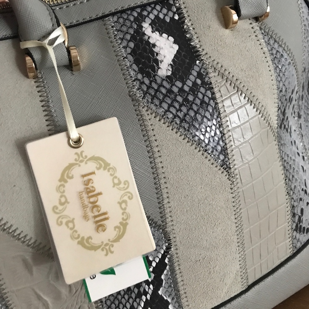 Isabelle Purse - Picture 4 of 4